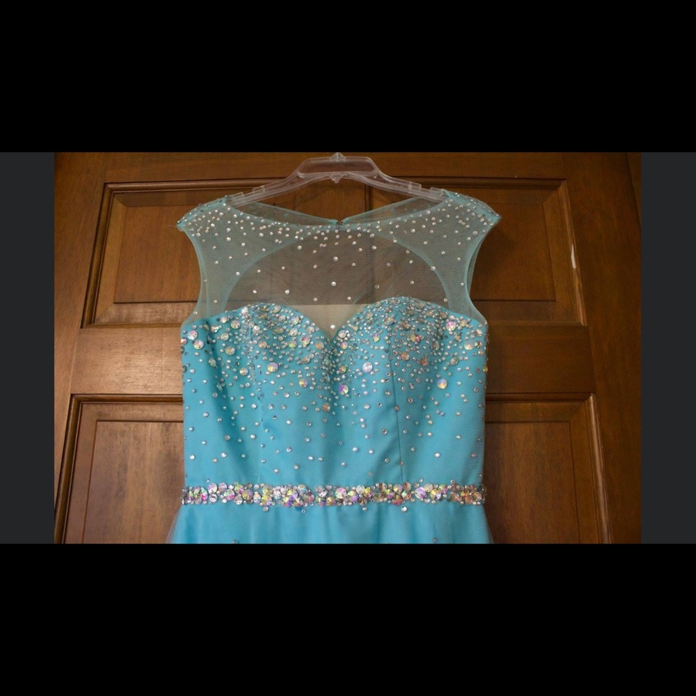 Blue prom dress